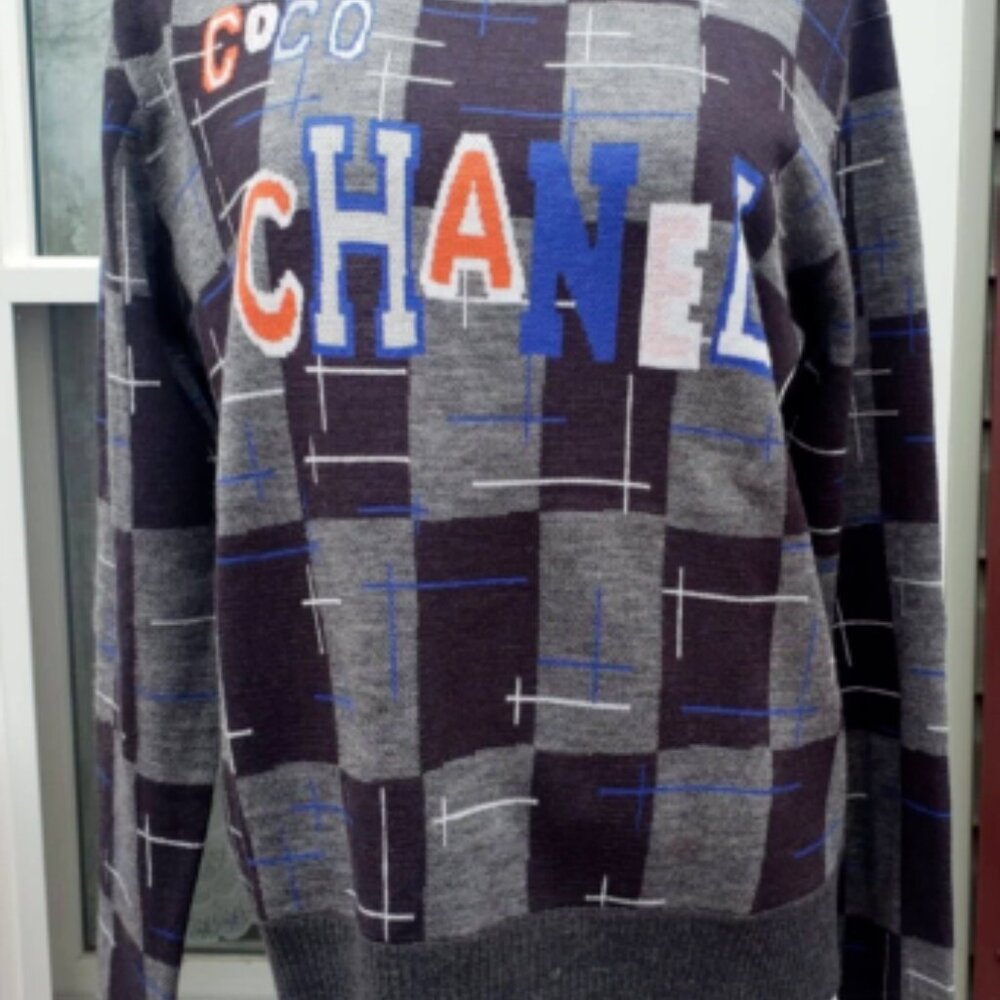 Chanel sweater jumper logo unisex